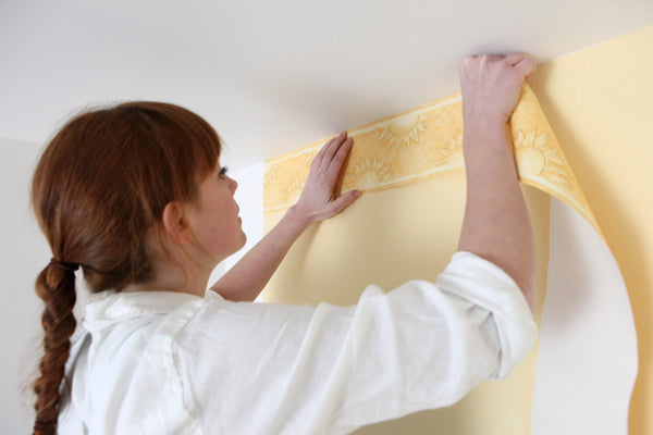 How to Hang Wallpaper Borders